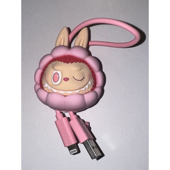 Popmart Drunk In Sea Series The Monsters “Shell” Iphone Charge Cable Kasing Lung - Picture 2 of 3